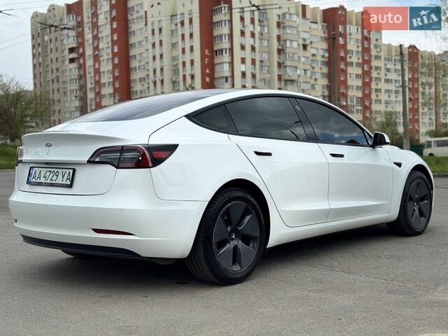 Белый Тесла Модель 3, объемом двигателя 0 л и пробегом 68 тыс. км за 19950 $, фото 9 на Automoto.ua