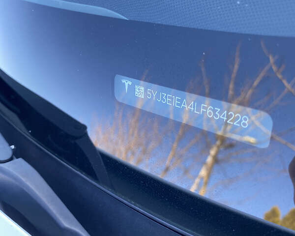 Білий Тесла Модель 3, об'ємом двигуна 0 л та пробігом 110 тис. км за 21830 $, фото 27 на Automoto.ua