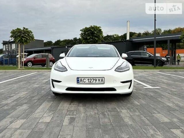 Белый Тесла Модель 3, объемом двигателя 0 л и пробегом 79 тыс. км за 21800 $, фото 1 на Automoto.ua