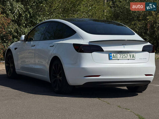 Білий Тесла Модель 3, об'ємом двигуна 0 л та пробігом 96 тис. км за 18800 $, фото 18 на Automoto.ua