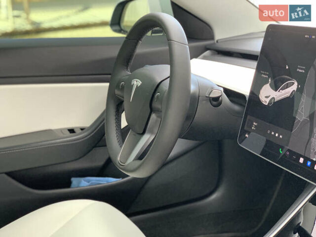 Тесла Модель 3 2020 у Івано-Франківську на Automoto.ua Білий Тесла Модель 3, об'ємом двигуна 0 л та пробігом 145 тис. км за 14850 $, фото 98 на Automoto.ua
