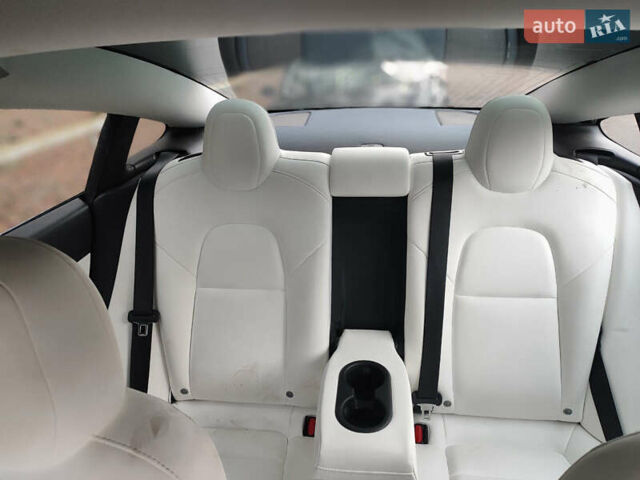 Белый Тесла Модель 3, объемом двигателя 0 л и пробегом 61 тыс. км за 9999 $, фото 15 на Automoto.ua