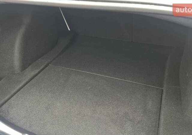 Белый Тесла Модель 3, объемом двигателя 0 л и пробегом 93 тыс. км за 16800 $, фото 19 на Automoto.ua