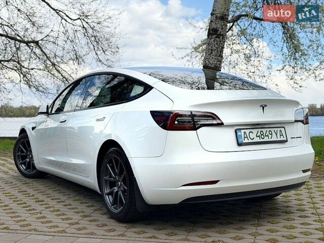 Белый Тесла Модель 3, объемом двигателя 0 л и пробегом 90 тыс. км за 19500 $, фото 15 на Automoto.ua
