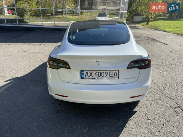 Белый Тесла Модель 3, объемом двигателя 0 л и пробегом 14 тыс. км за 35000 $, фото 23 на Automoto.ua