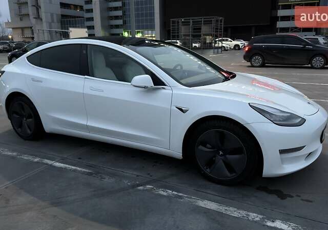Білий Тесла Модель 3, об'ємом двигуна 0 л та пробігом 160 тис. км за 16000 $, фото 12 на Automoto.ua