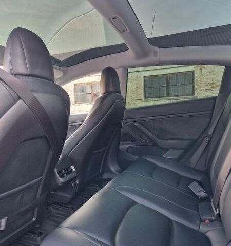 Белый Тесла Модель 3, объемом двигателя 0 л и пробегом 85 тыс. км за 15000 $, фото 26 на Automoto.ua