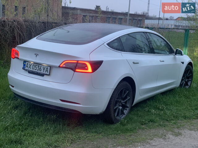 Білий Тесла Модель 3, об'ємом двигуна 0 л та пробігом 75 тис. км за 19950 $, фото 11 на Automoto.ua