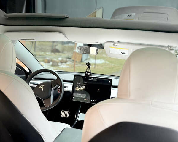 Белый Тесла Модель 3, объемом двигателя 0 л и пробегом 99 тыс. км за 22400 $, фото 11 на Automoto.ua