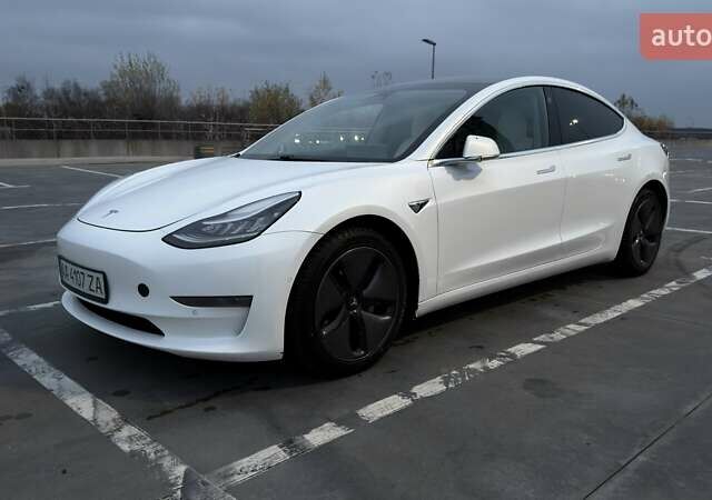 Білий Тесла Модель 3, об'ємом двигуна 0 л та пробігом 160 тис. км за 16000 $, фото 7 на Automoto.ua