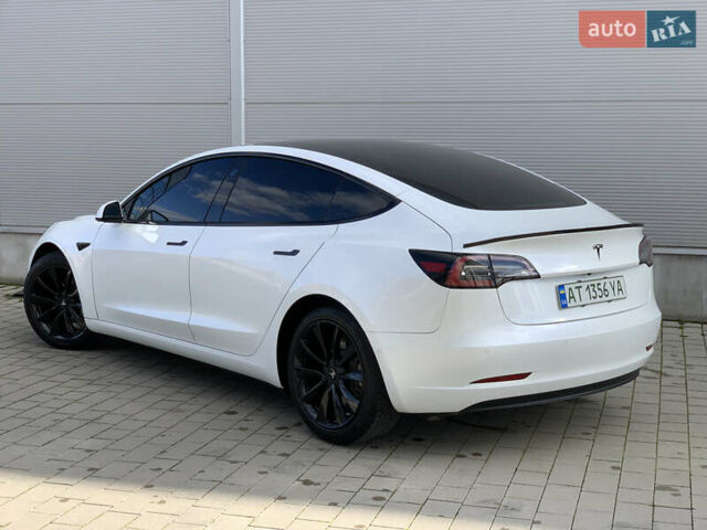 Тесла Модель 3 2020 у Івано-Франківську на Automoto.ua Білий Тесла Модель 3, об'ємом двигуна 0 л та пробігом 145 тис. км за 14850 $, фото 65 на Automoto.ua