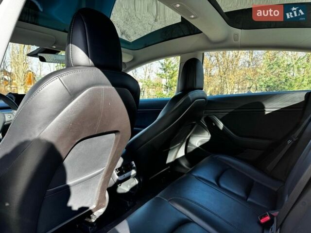 Белый Тесла Модель 3, объемом двигателя 0 л и пробегом 162 тыс. км за 18690 $, фото 13 на Automoto.ua