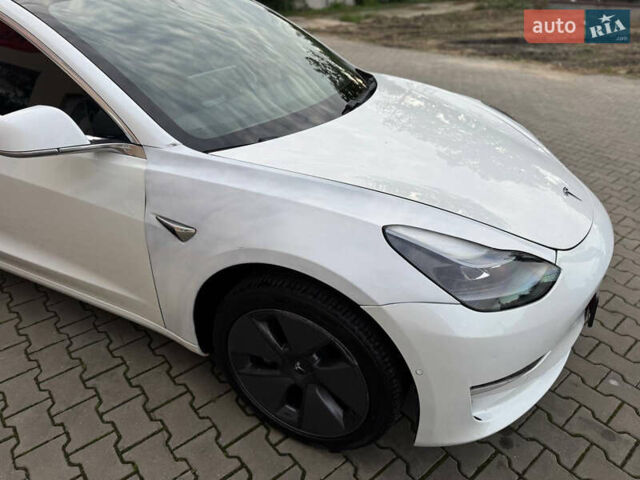 Білий Тесла Модель 3, об'ємом двигуна 0 л та пробігом 192 тис. км за 13400 $, фото 4 на Automoto.ua