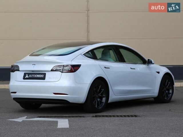 Белый Тесла Модель 3, объемом двигателя 0 л и пробегом 132 тыс. км за 24500 $, фото 6 на Automoto.ua