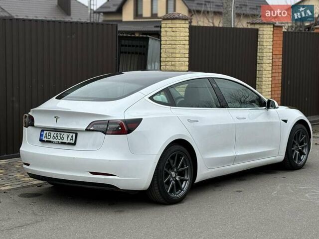 Білий Тесла Модель 3, об'ємом двигуна 0 л та пробігом 60 тис. км за 18500 $, фото 16 на Automoto.ua