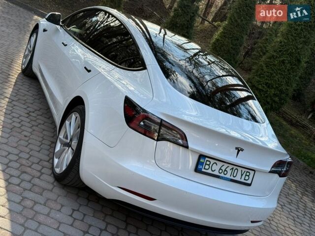 Білий Тесла Модель 3, об'ємом двигуна 0 л та пробігом 89 тис. км за 19900 $, фото 34 на Automoto.ua