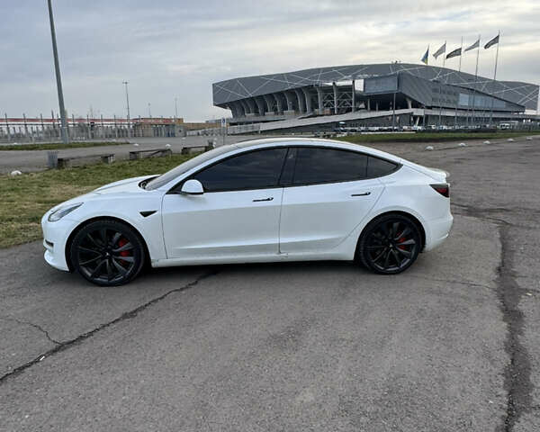 Білий Тесла Модель 3, об'ємом двигуна 0 л та пробігом 116 тис. км за 22000 $, фото 3 на Automoto.ua