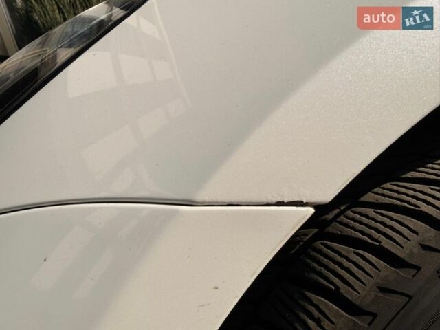 Белый Тесла Модель 3, объемом двигателя 0 л и пробегом 85 тыс. км за 16000 $, фото 12 на Automoto.ua