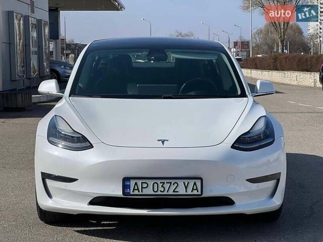 Білий Тесла Модель 3, об'ємом двигуна 0 л та пробігом 58 тис. км за 15250 $, фото 1 на Automoto.ua