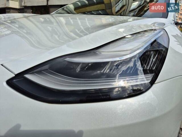 Білий Тесла Модель 3, об'ємом двигуна 0 л та пробігом 81 тис. км за 14550 $, фото 18 на Automoto.ua