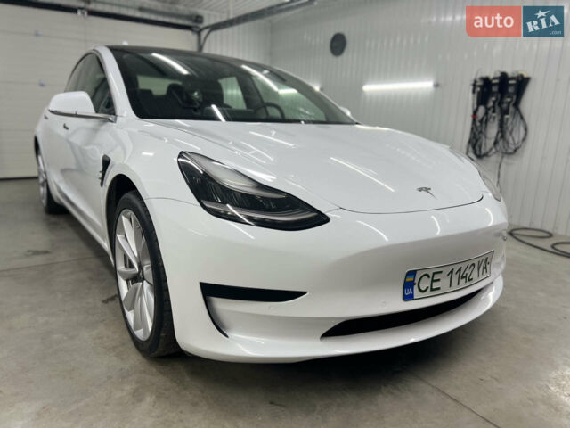 Белый Тесла Модель 3, объемом двигателя 0 л и пробегом 90 тыс. км за 20500 $, фото 2 на Automoto.ua