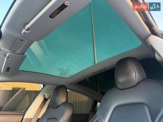 Білий Тесла Модель 3, об'ємом двигуна 0 л та пробігом 105 тис. км за 15500 $, фото 7 на Automoto.ua