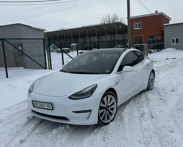 Білий Тесла Модель 3, об'ємом двигуна 0 л та пробігом 111 тис. км за 14500 $, фото 5 на Automoto.ua
