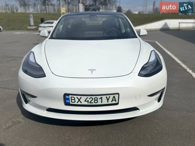 Белый Тесла Модель 3, объемом двигателя 0 л и пробегом 91 тыс. км за 22500 $, фото 1 на Automoto.ua