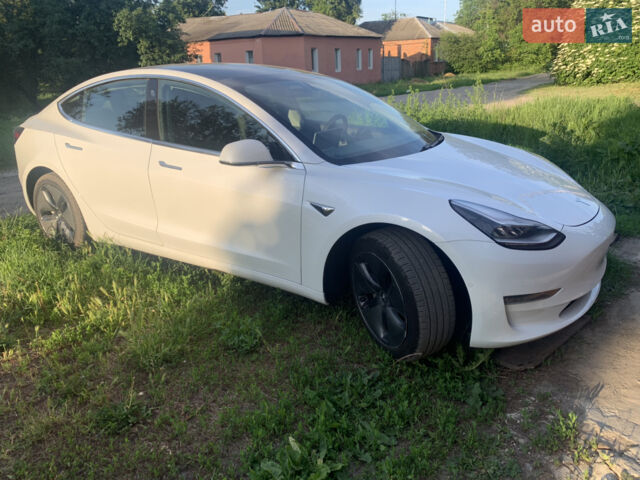 Білий Тесла Модель 3, об'ємом двигуна 0 л та пробігом 75 тис. км за 19950 $, фото 21 на Automoto.ua