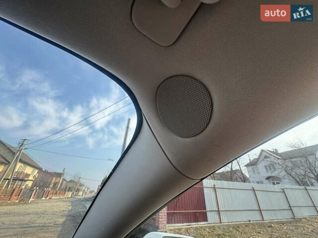 Белый Тесла Модель 3, объемом двигателя 0 л и пробегом 70 тыс. км за 15500 $, фото 32 на Automoto.ua