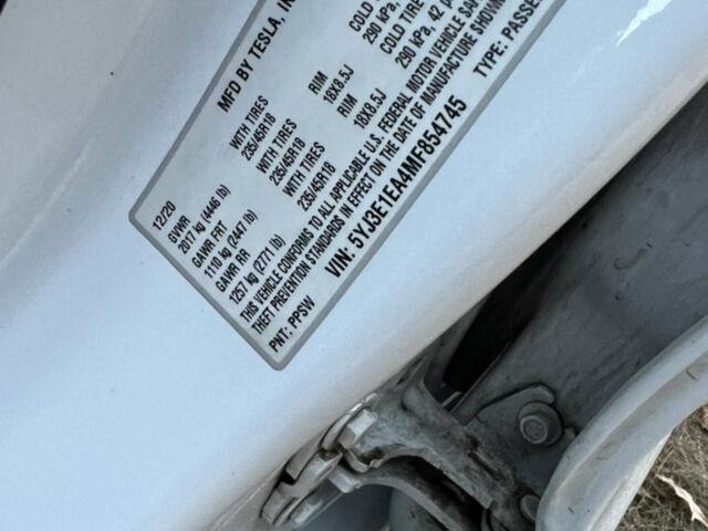 Білий Тесла Модель 3, об'ємом двигуна 0 л та пробігом 106 тис. км за 17500 $, фото 17 на Automoto.ua