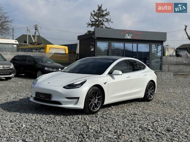 Белый Тесла Модель 3, объемом двигателя 0 л и пробегом 130 тыс. км за 17950 $, фото 7 на Automoto.ua