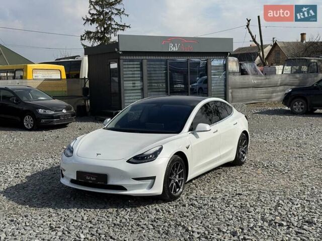 Белый Тесла Модель 3, объемом двигателя 0 л и пробегом 130 тыс. км за 17950 $, фото 17 на Automoto.ua