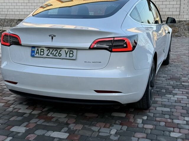 Білий Тесла Модель 3, об'ємом двигуна 0 л та пробігом 102 тис. км за 18500 $, фото 8 на Automoto.ua