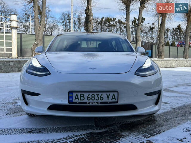Белый Тесла Модель 3, объемом двигателя 0 л и пробегом 63 тыс. км за 19500 $, фото 31 на Automoto.ua