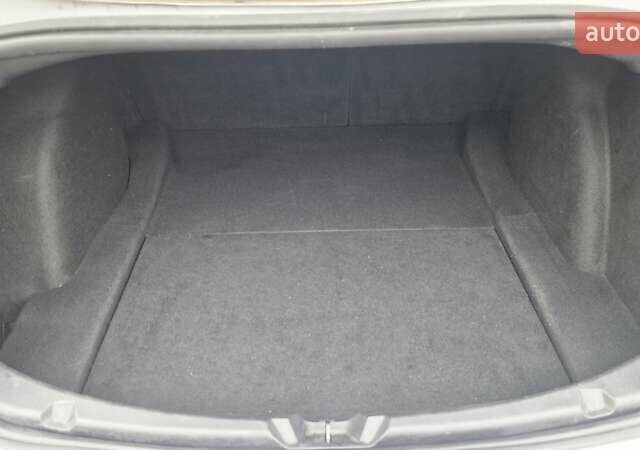 Белый Тесла Модель 3, объемом двигателя 0 л и пробегом 142 тыс. км за 17300 $, фото 15 на Automoto.ua