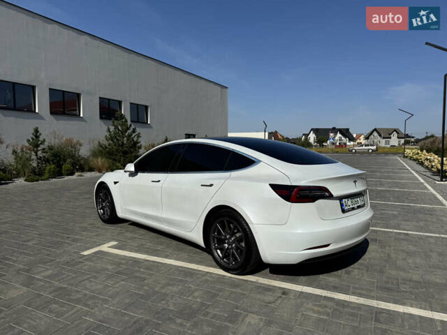 Белый Тесла Модель 3, объемом двигателя 0 л и пробегом 107 тыс. км за 16100 $, фото 6 на Automoto.ua