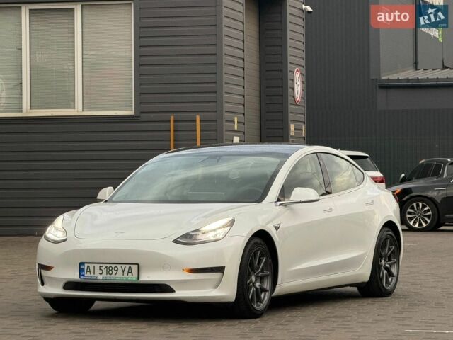 Белый Тесла Модель 3, объемом двигателя 0 л и пробегом 70 тыс. км за 16200 $, фото 5 на Automoto.ua