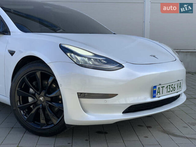 Тесла Модель 3 2020 у Івано-Франківську на Automoto.ua Білий Тесла Модель 3, об'ємом двигуна 0 л та пробігом 145 тис. км за 14850 $, фото 13 на Automoto.ua