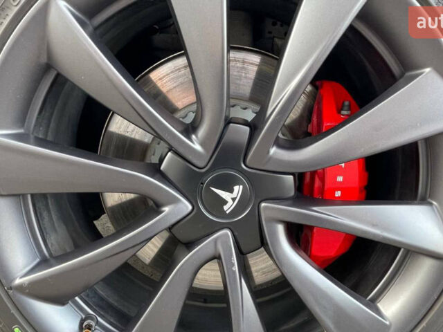 Білий Тесла Модель 3, об'ємом двигуна 0 л та пробігом 96 тис. км за 22000 $, фото 33 на Automoto.ua