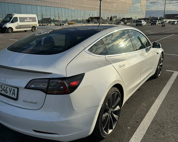 Тесла Модель 3 2020 у Львові на Automoto.ua Білий Тесла Модель 3, об'ємом двигуна 0 л та пробігом 120 тис. км за 20000 $, фото 11 на Automoto.ua