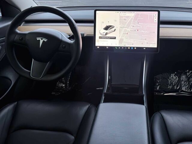 Білий Тесла Модель 3, об'ємом двигуна 0 л та пробігом 31 тис. км за 9000 $, фото 7 на Automoto.ua