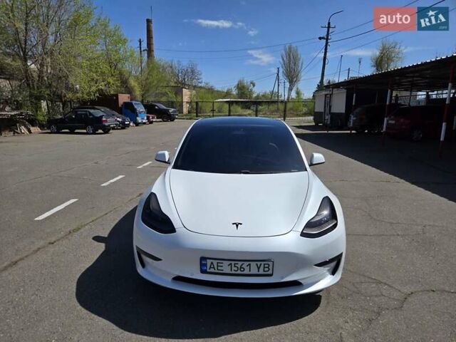Белый Тесла Модель 3, объемом двигателя 0 л и пробегом 61 тыс. км за 16300 $, фото 1 на Automoto.ua