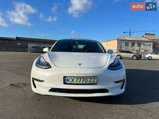 Белый Тесла Модель 3, объемом двигателя 0 л и пробегом 24 тыс. км за 19000 $, фото 7 на Automoto.ua