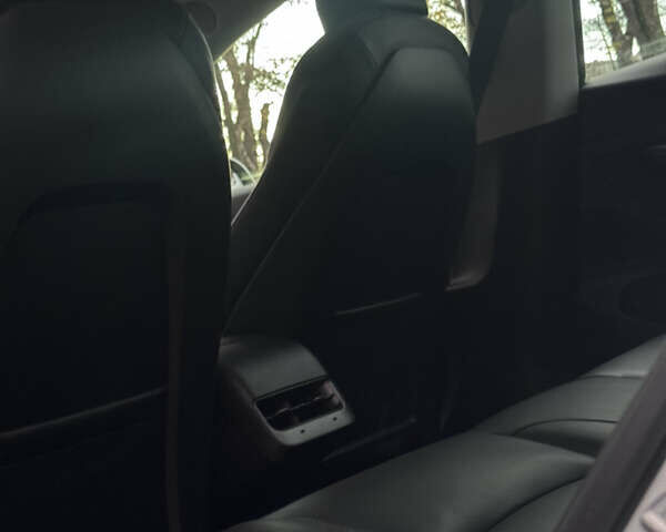 Белый Тесла Модель 3, объемом двигателя 0 л и пробегом 142 тыс. км за 19900 $, фото 8 на Automoto.ua