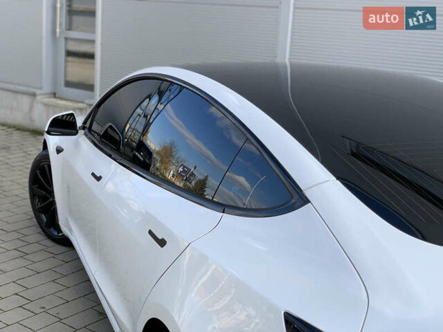 Тесла Модель 3 2020 у Івано-Франківську на Automoto.ua Білий Тесла Модель 3, об'ємом двигуна 0 л та пробігом 145 тис. км за 14850 $, фото 72 на Automoto.ua
