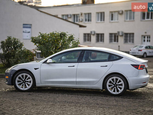 Білий Тесла Модель 3, об'ємом двигуна 0 л та пробігом 104 тис. км за 15000 $, фото 3 на Automoto.ua