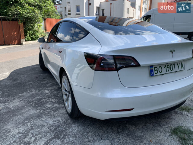 Білий Тесла Модель 3, об'ємом двигуна 0 л та пробігом 99 тис. км за 13500 $, фото 6 на Automoto.ua