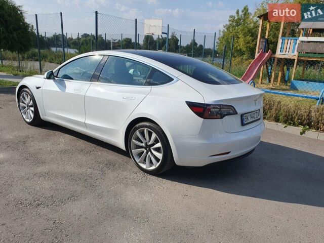 Білий Тесла Модель 3, об'ємом двигуна 0 л та пробігом 102 тис. км за 20700 $, фото 33 на Automoto.ua