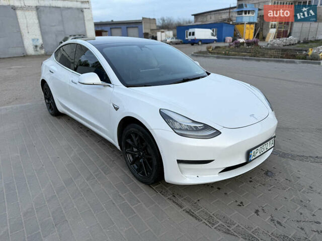 Білий Тесла Модель 3, об'ємом двигуна 0 л та пробігом 84 тис. км за 20500 $, фото 2 на Automoto.ua